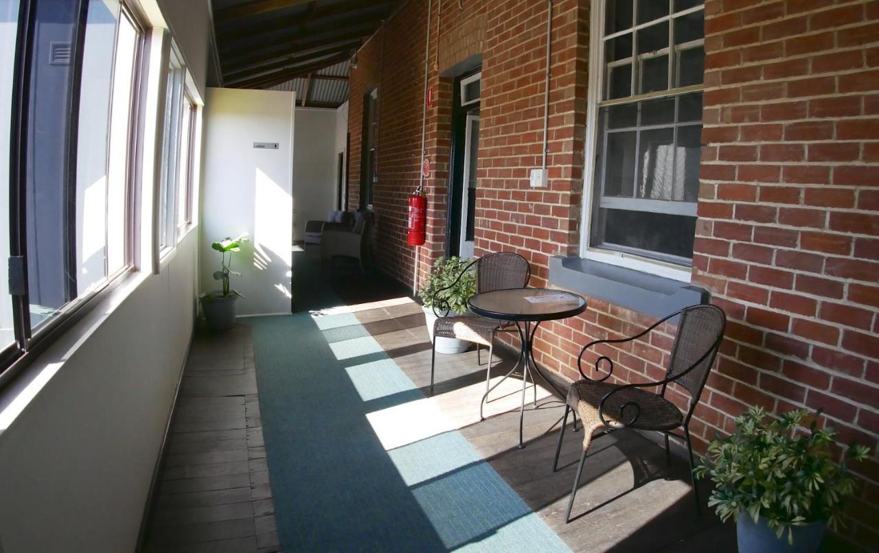 Хостел Geraldton Backpackers Экстерьер фото