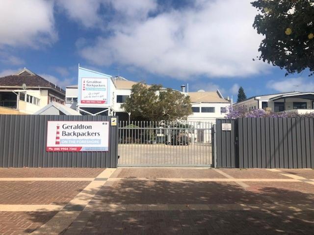 Хостел Geraldton Backpackers Экстерьер фото