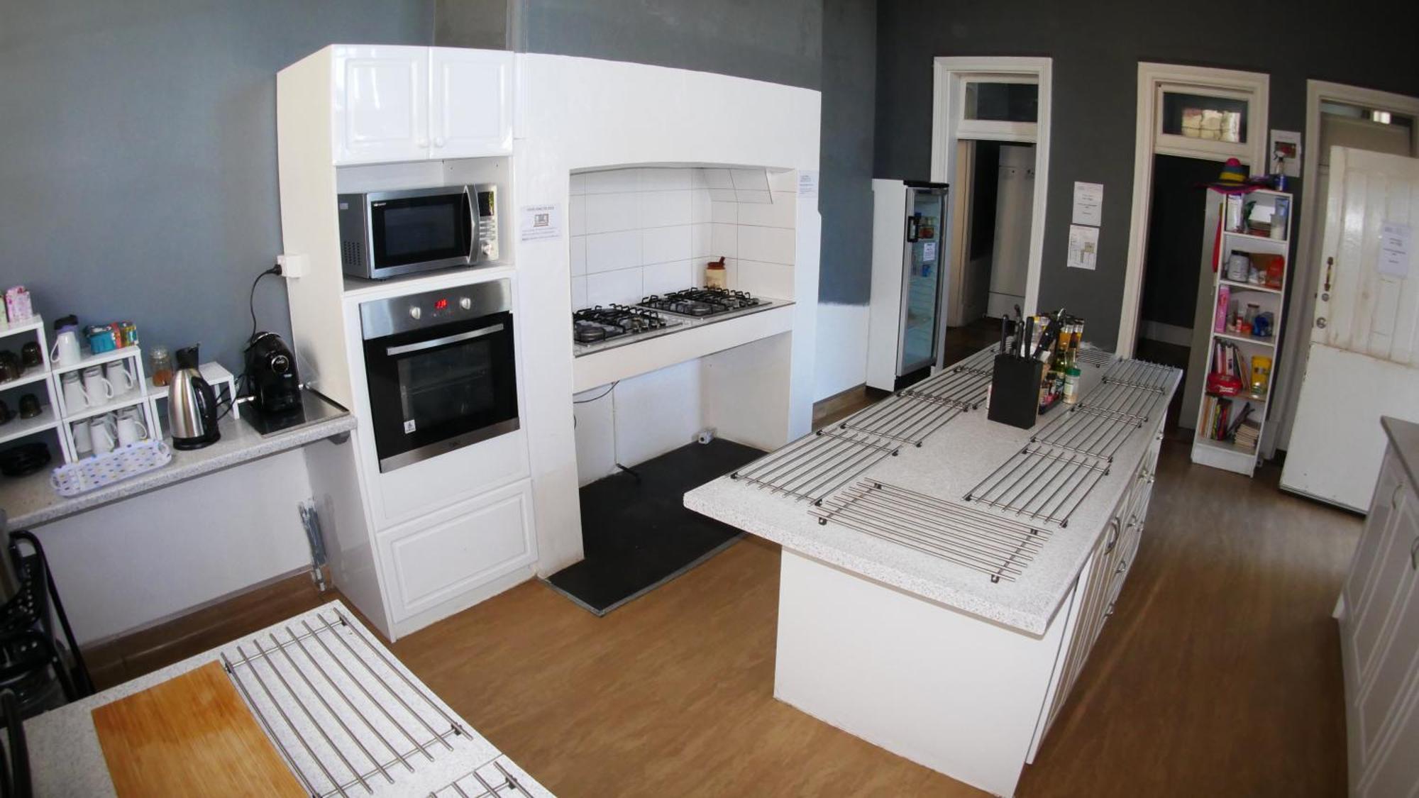 Хостел Geraldton Backpackers Экстерьер фото