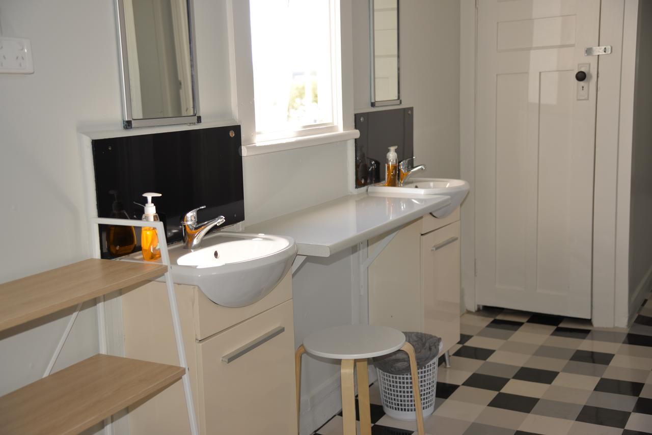 Хостел Geraldton Backpackers Экстерьер фото