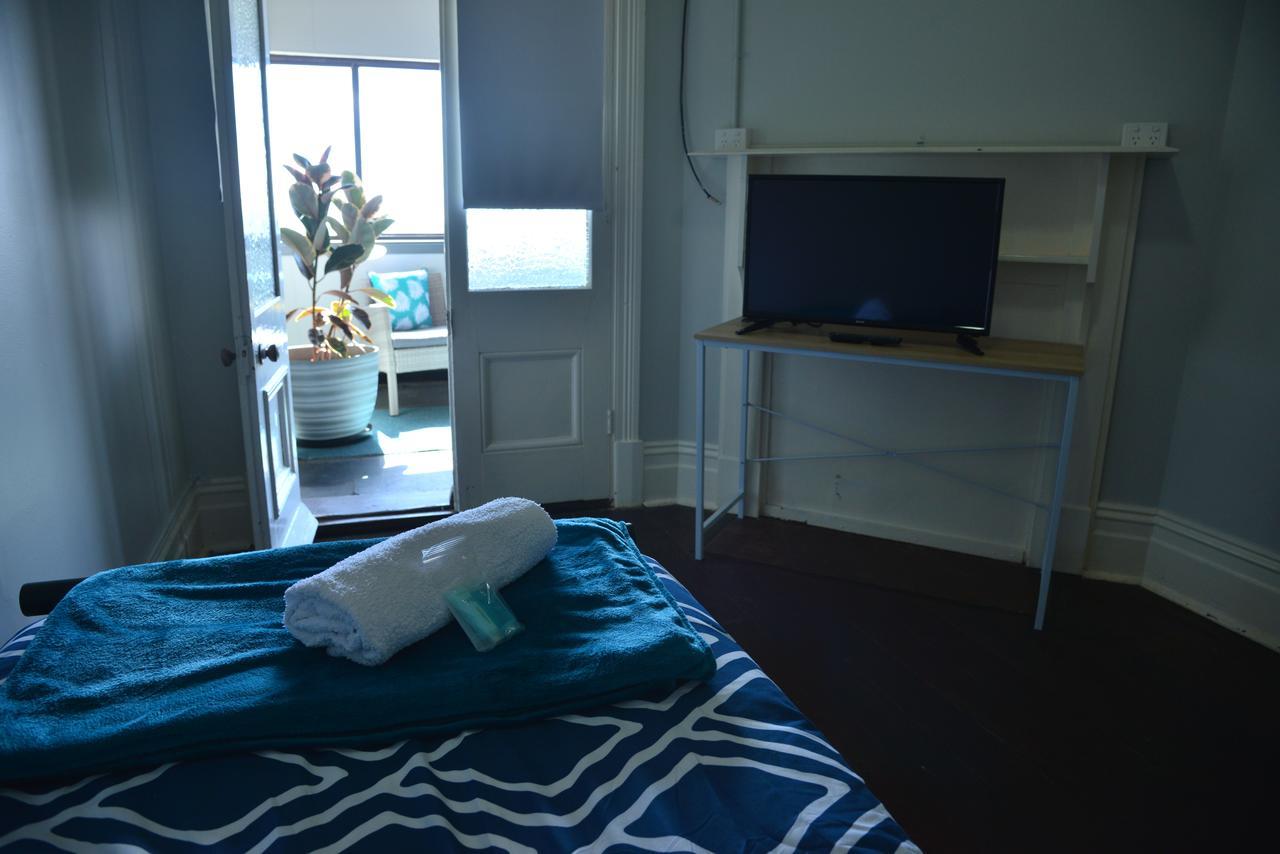 Хостел Geraldton Backpackers Экстерьер фото