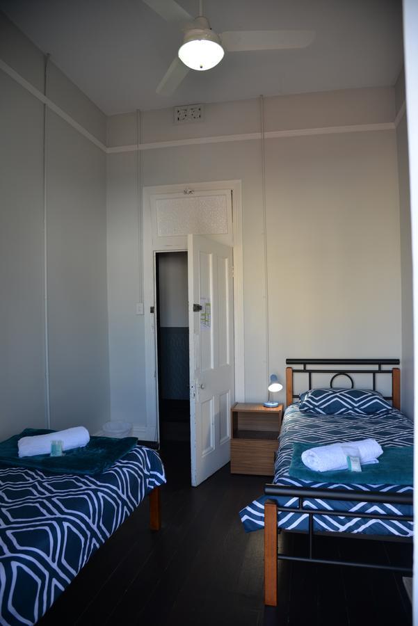 Хостел Geraldton Backpackers Экстерьер фото