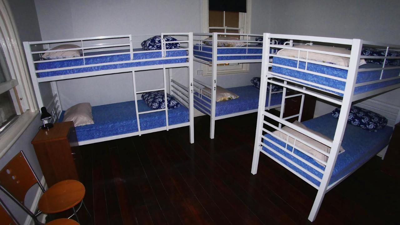 Хостел Geraldton Backpackers Экстерьер фото